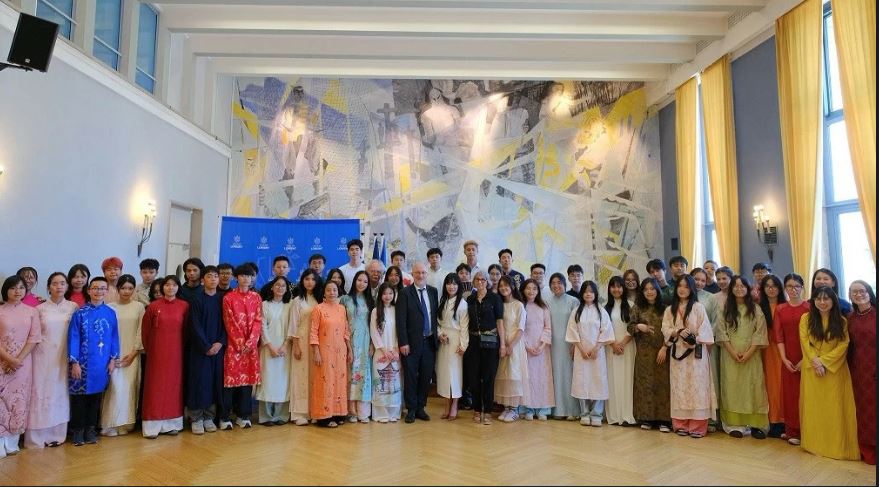 Kiều bào đồng hành cùng ngoại giao Việt Nam